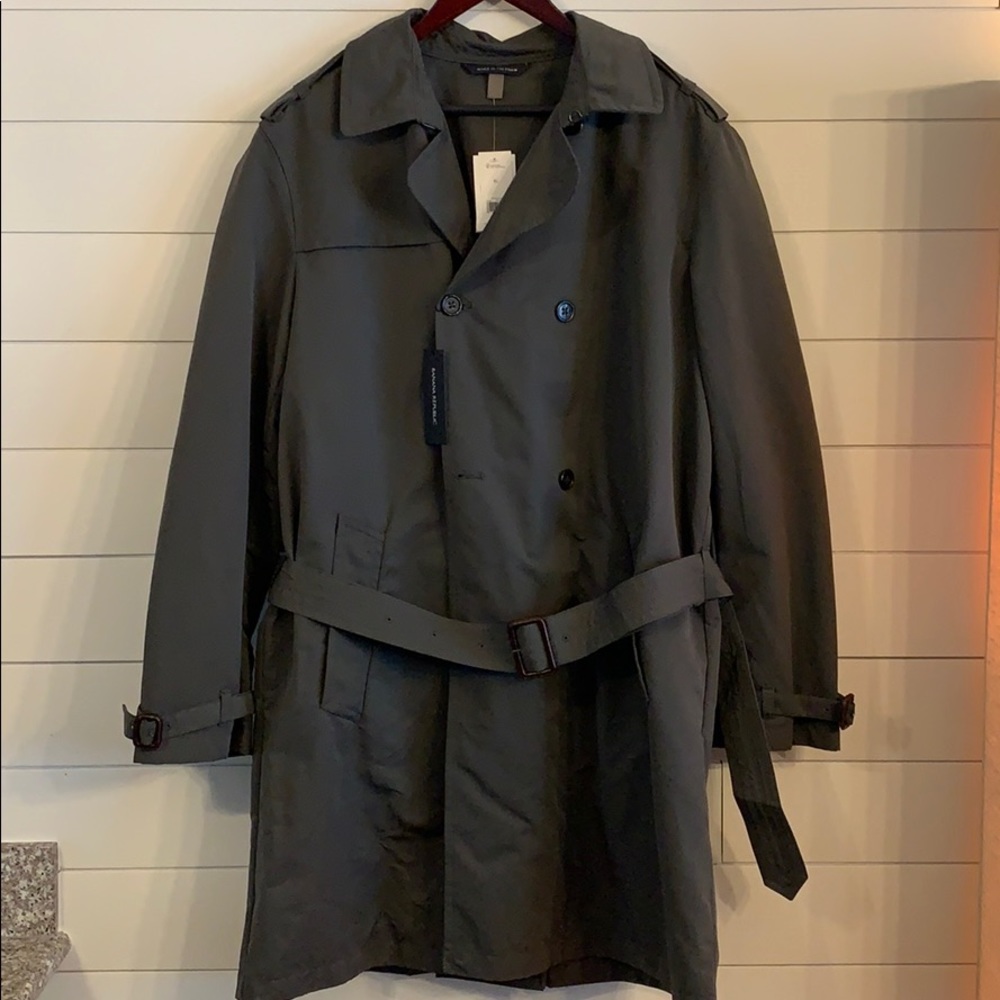Men’s Banana Republic Raincoat